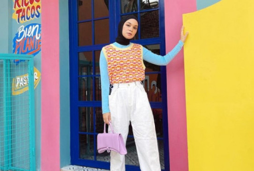 5 Inspirasi Outfit Cewek Kue Buat Hijabers ala Tantri Namirah, Bikin Tampilan jadi Trendy dan Fresh Abis!