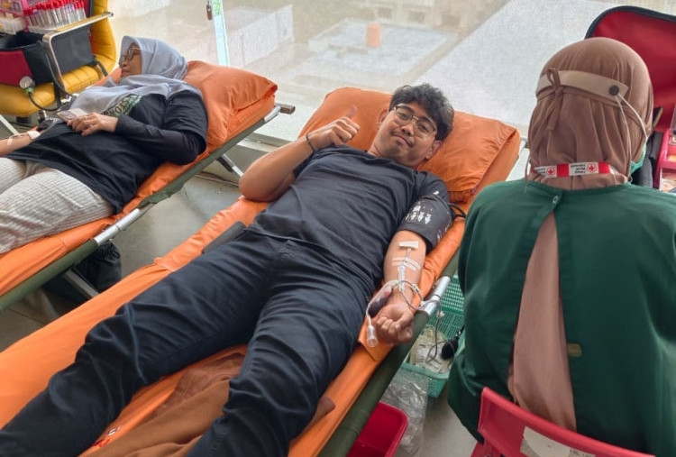 Manfaat Donor Darah Rutin untuk Kesehatan, Setetes Darah Kita Berharga