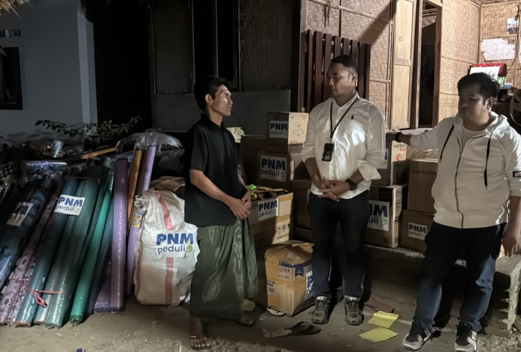 Kehilangan Rumah dan Tempat Usaha, Nasabah PNM Mekaar di Desa Sade Ditemani PNM Melewati Masa Sulit