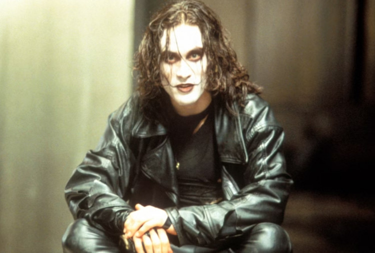 The Crow Hadirkan Iris Shaw sebagai Pengganti Eric Draven yang Diperankan Brandon Lee
