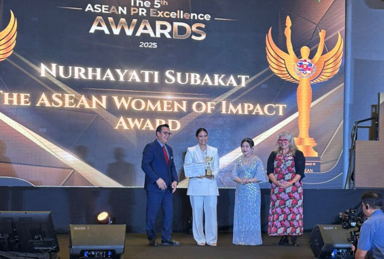 Nurhayati Subakat ParagonCorp Raih ASEAN Women of Impact Award 2025