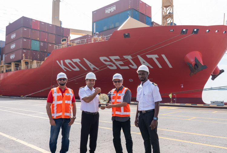 TPS Luncurkan Layanan Baru North China Indonesia, Perkuat Konektivitas Ekspor Jawa Timur