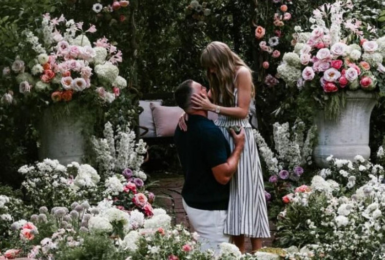 Travis Kelce Lamar Taylor Swift Maju 2 Minggu dari Rencana, Ini Sebabnya