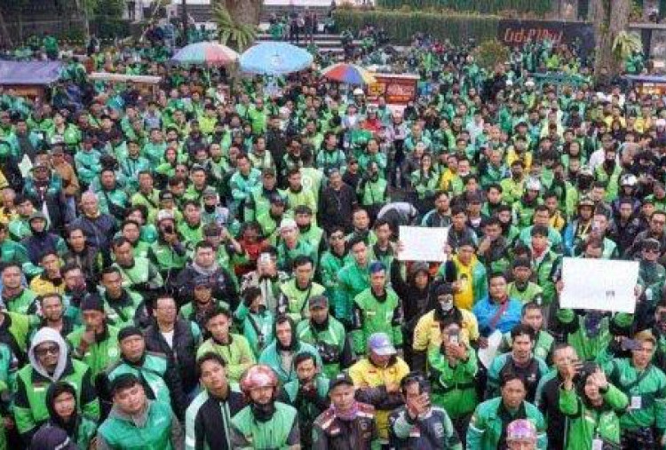 Pemerintah Targetkan Perpres Perlindungan Ojol Rampung Akhir Tahun