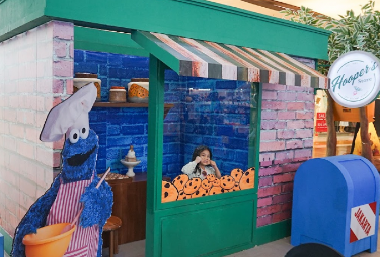 Rekomendasi Liburan Sekolah Bersama Keluarga di Mal, Playdate with Elmo & Friends Siap Menyapa