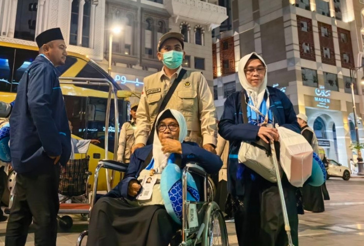 Giliran Kloter Pertama Jemaah Haji Embarkasi Banten Tiba di Madinah