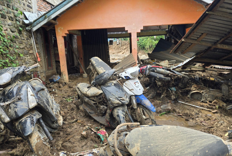 Sore Mencekam di Pelosok Agam, 2 Desa Tenggelam Banjir Bandang