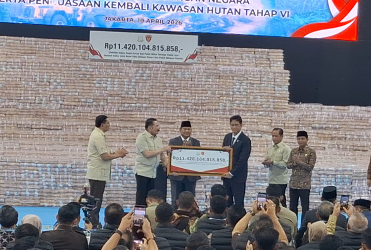 Disaksikan Prabowo, Kejagung Serahkan Uang Rp 11,4 Triliun dari Satgas PKH
