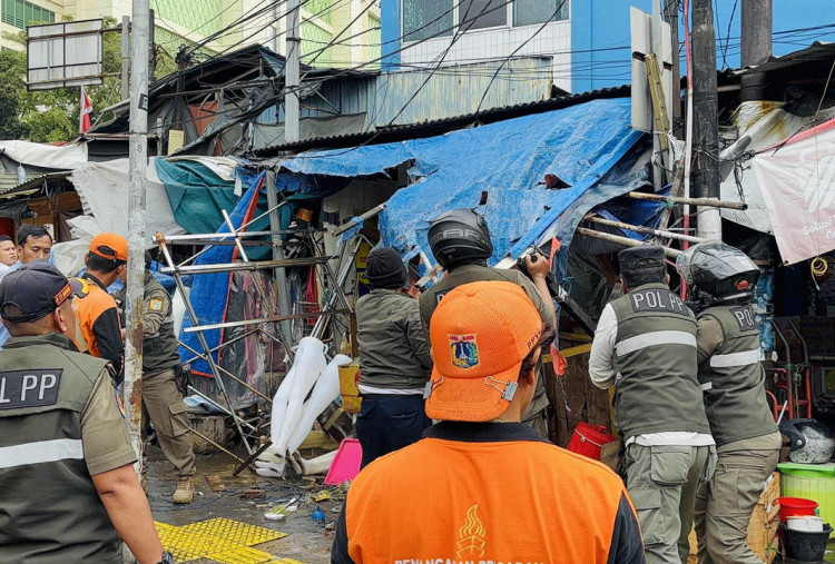 PKL di Trotoar Tanah Abang Disikat Habis, Kembalikan Fungsi untuk Pejalan Kaki   