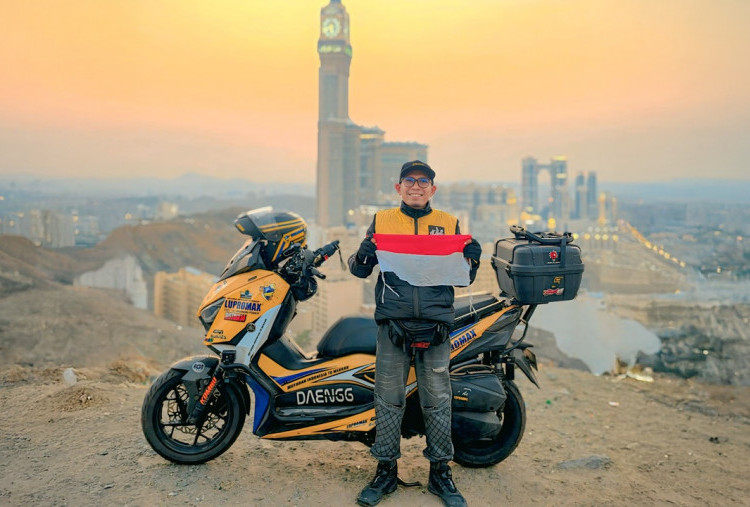 Kisah Perjalanan Om Daeng, Biker XMAX Tembus 12 Negara Untuk Bisa Umrah di Tanah Suci Mekah