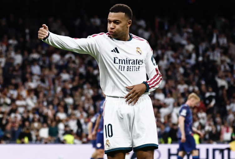 Kylian Mbappe Samai Rekor Sang Legenda Zidane, Selangkah Lagi Gusur Karim Benzema di Liga Champions!