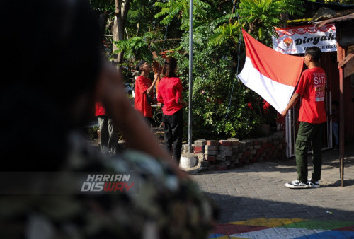 Upacara Bendera di Kampung Pecinan Surabaya