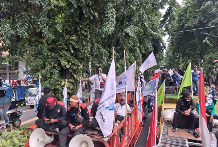 Ini 5 Kabupaten/Kota di Jatim dengan UMK di Atas Rp5,1 Juta Per Bulan 