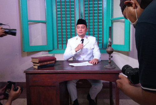 Nderedek dan Merinding, Ketika Wali Kota Surabaya Perankan Sosok Soekarno   