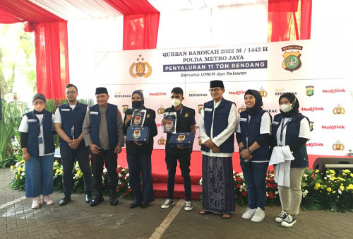 Program Qurban Barokah Sukses, Polda Metro Jaya Salurkan 11 Ton Paket Daging Rendang ke Masyarakat