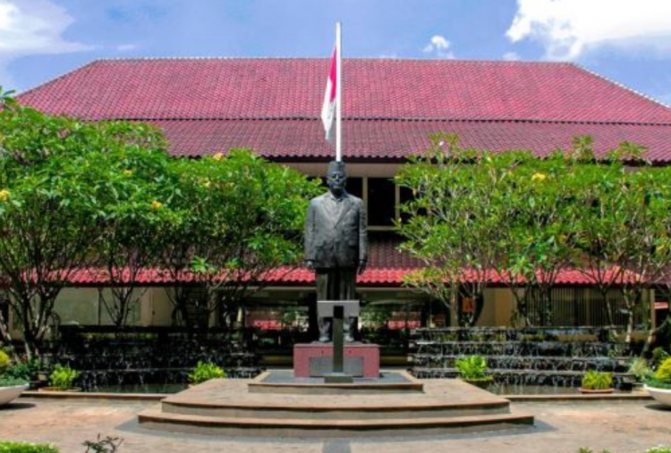 Biaya Kuliah FH UI 2026/2027 Jalur SNBP, SNBT dan Mandiri, Camaba Wajib Tahu!