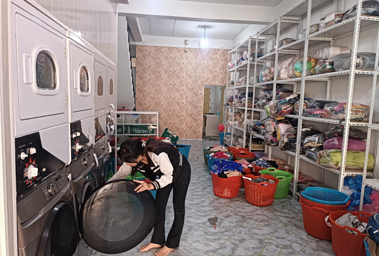 UMKM Kabanjahe Naik Kelas, Manfaatkan KUR BRI Usaha Es Buah Jadi Laundry Express