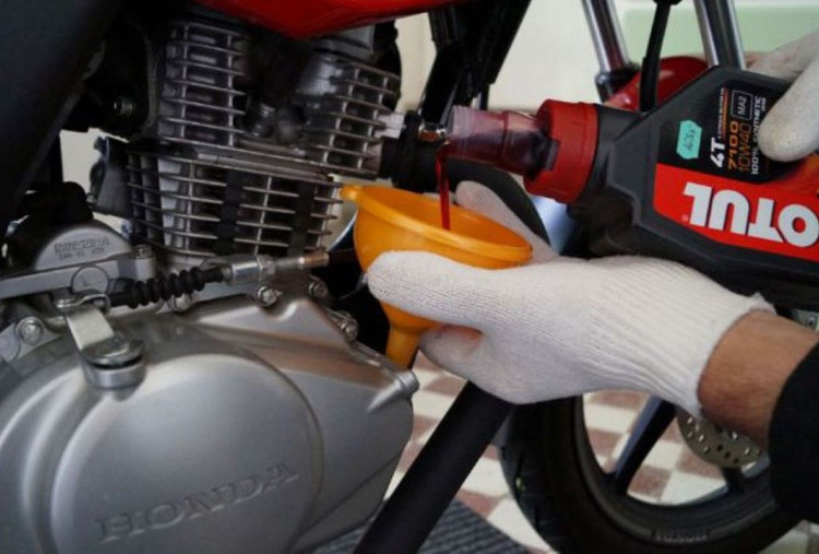 5 Rekomendasi Oli Motor untuk Mudik Jarak Jauh