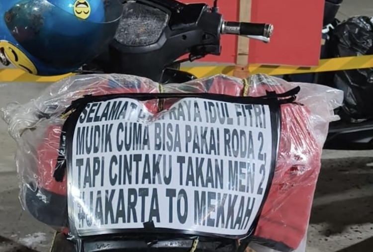 Ke Lampung Naik Motor, Pemudik Ini Tulis Pesan Romantis untuk Istri