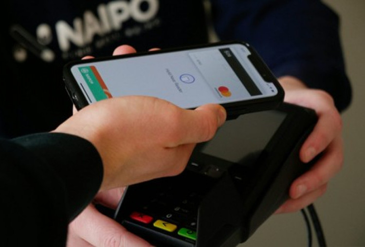 Tip Hidup Praktis di Era Cashless, Tetap Bijak Kelola Uang