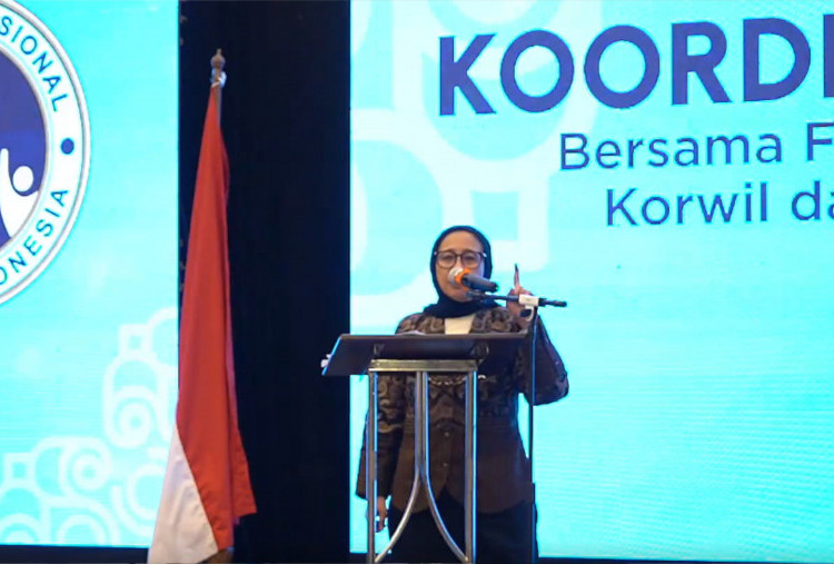 BGN Hentikan Sementara 9 SPPG di Gresik, Buntut Temuan Kelapa Utuh di Menu MBG