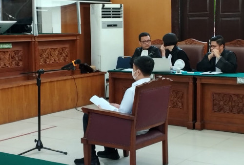Nota Pembelaan, Arif Rachman Arifin Selalu Doakan Ibundanya
