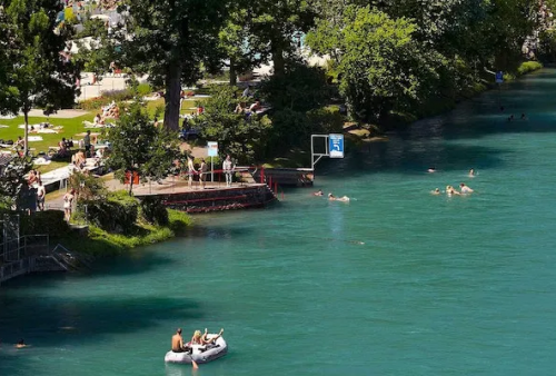 Berenang di Sungai Aare Dilarang Perut Kosong atau Kekenyangan, Ini 6 Peraturan Berenang di Sungai Aare Swis 