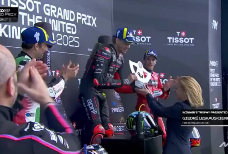 Marco Bezzecchi Juara MotoGP Silverstone 2025, Quartararo Gagal karena Masalah Teknis
