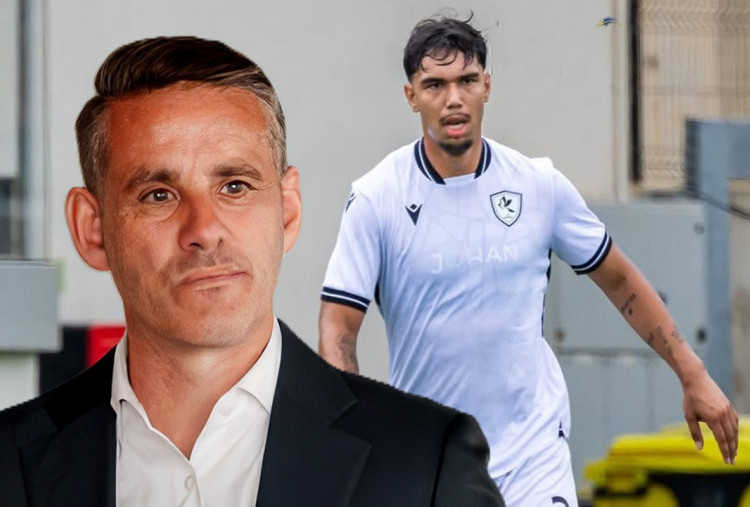 Diproses Lebih Cepat! Damian Van Dijk Pamer Bendera Merah Putih, John Herdman Siapkan Regenerasi