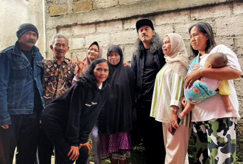 Mijn Roots Mencari Orang Tua Kandung: I Am Indonesian, That’s Mijn Roots (86)