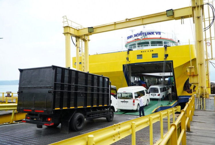ASDP Kerahkan Seluruh Armada, Antrean Kendaraan di Ketapang Mulai Terurai