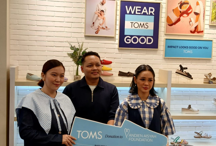 Brand Sepatu TOMS Resmikan Toko Terbarunya di Indonesia