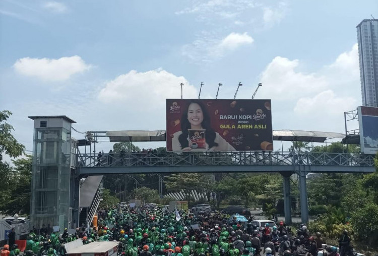 6 Ribu Ojol Serentak Demo di Jatim, Tuntut Keadilan untuk Affan Kurniawan