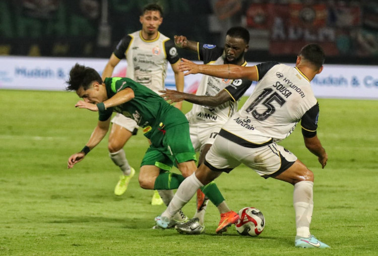 Persebaya vs Persija 1-3, Pertahanan Bajol Ijo Keropos!