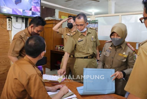 Gelar Sidak Hari Pertama Kerja, Tingkat Kehadiran Pegawai Pemprov Lampung 95 Persen