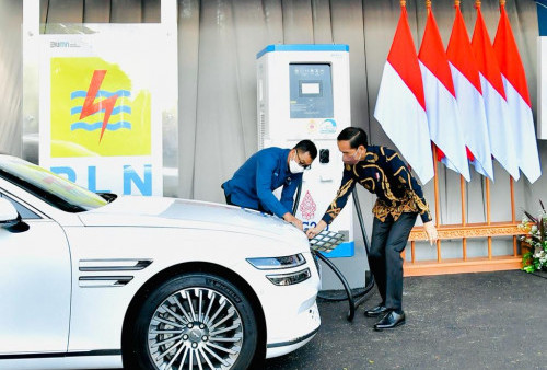 Mantap, Jokowi Resmikan SPKLU Ultra Fast Charging Pertama di Indonesia