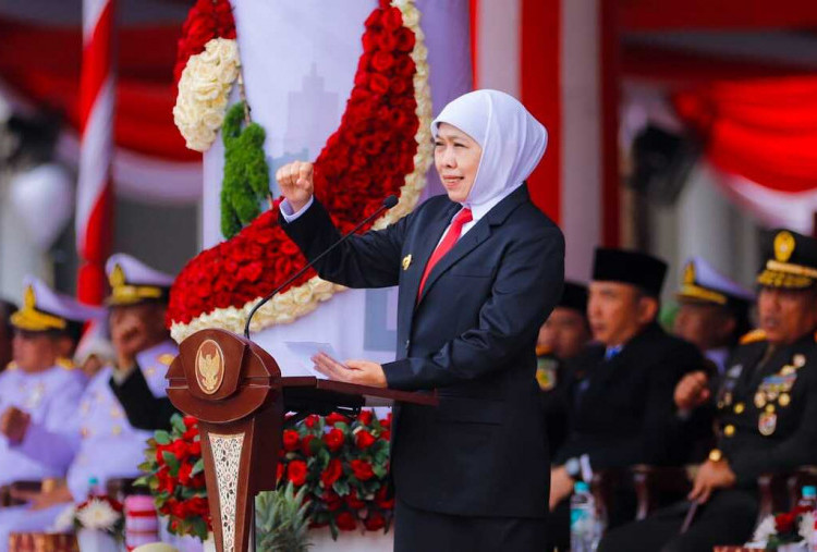 Khofifah Ajak Masyarakat Bangkit Hadapi Dampak Dinamika Ekonomi  Global