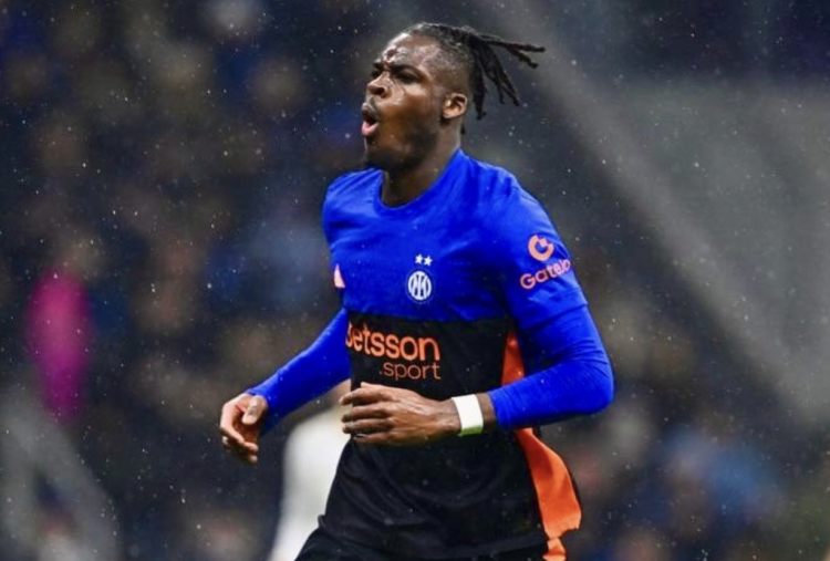 Bayern Munich Siap Bajak Yann Bisseck dari Inter Milan, Nerazzurri Inginkan Andriy Lunin 