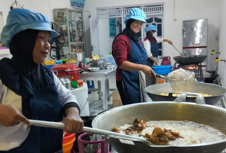 BRI Dukung UMKM Catering di Program MBG, Berdayakan 50 Warga Lokal