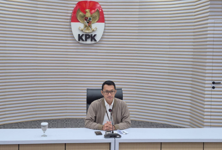Uang Tunai Rp 2,8 Miliar dan Sejumlah Senjata Api Disita KPK dari Rumah Eks Kadis PUPR Sumut 
