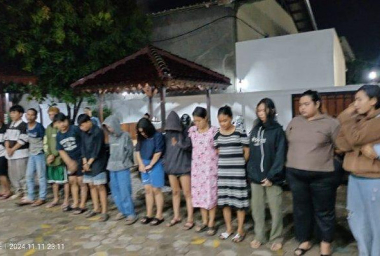 10 Wanita dan 4 Pria Joki Prostitusi Diamankan Tim Gabungan di Bekasi, Polisi: Penyakit Masyarakat!