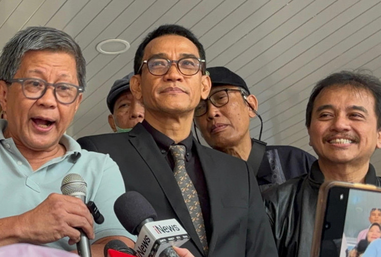 Rocky Gerung Bilang Dirinya Bukan Saksi Meringankan Roy Suryo Cs: Ingin Jelaskan Metodologi Ijazah!