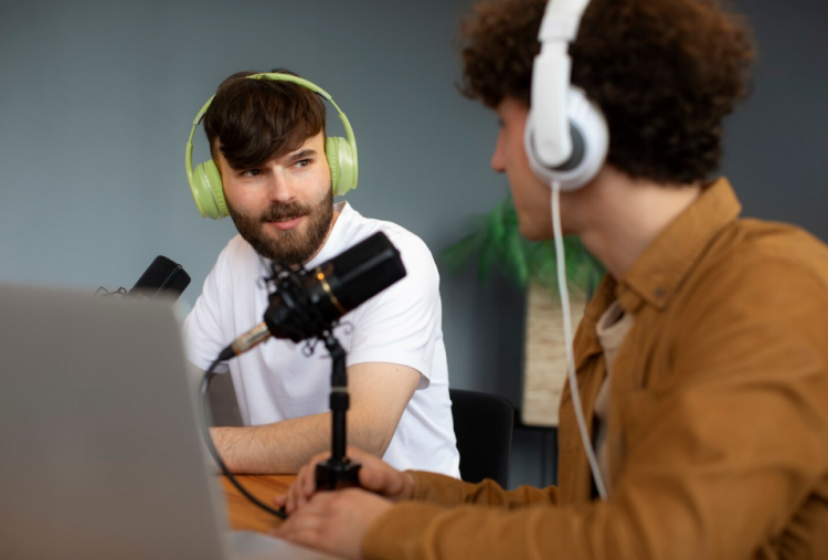 7 Langkah Strategis Memulai Podcast Berkualitas di Tahun 2025