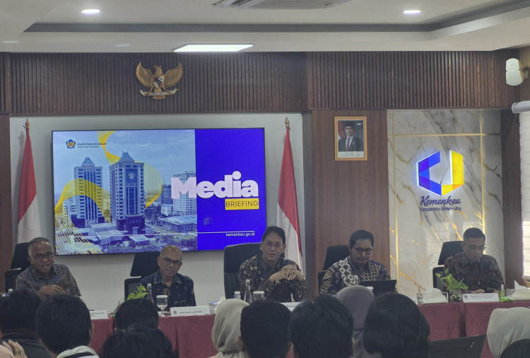 Gaduh Tarif Selat Malaka, Purbaya: Bukan Kayak Preman Gitu, Lewat Bayar!