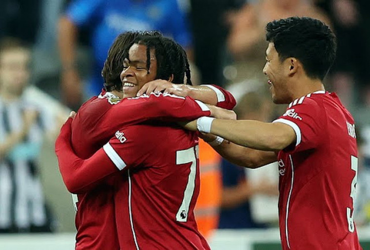 Newcastle United vs Liverpool 2-3, Si Debutan Rio Ngumoha Selamatkan The Reds!