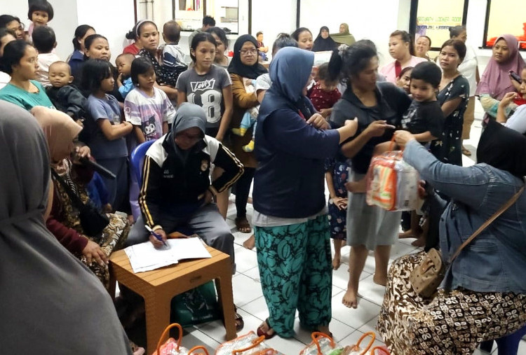 Ribuan Warga Jakarta Utara Tidur di Pengungsian Akibat Banjir, BPBD Kirim Bantuan Rp575 Juta   