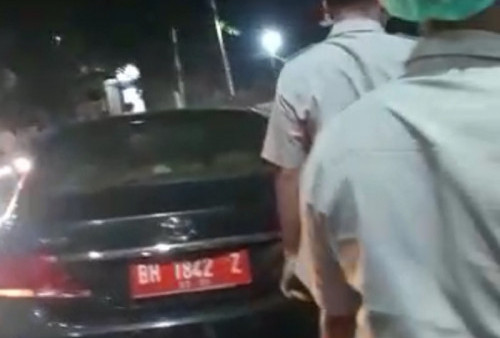 Misteri Pemilik Camry Pelat Merah Kecelakaan di Jambi, Sosok Wanita Tanpa Busana di Mobil Terkuak?