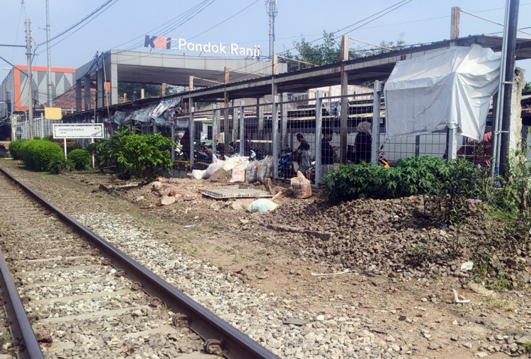 Ada Kebakaran di Tanah Abang, Aktifitas Stasiun Pondok Ranji Tetap Normal