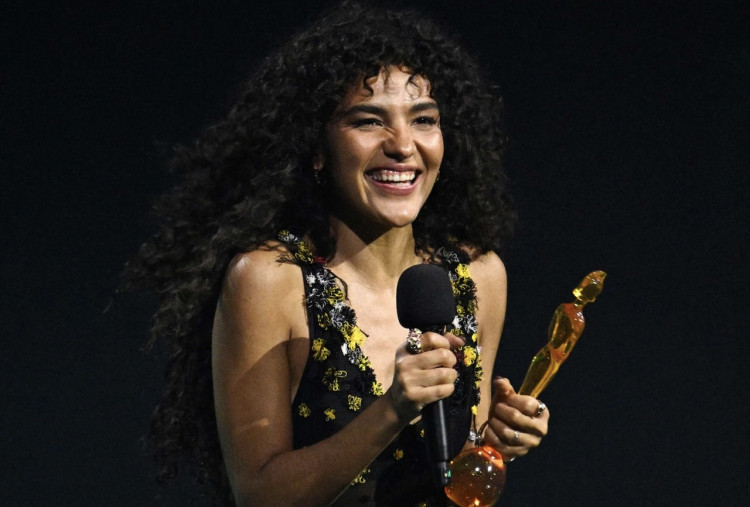 Daftar Pemenang BRIT Awards 2026: Olivia Dean Berjaya, Rose & Bruno Mars Sabet Piala