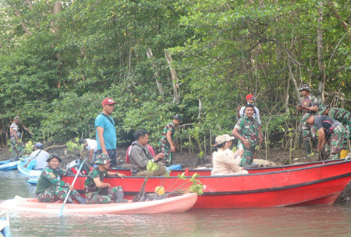 Tanam Mangrove di Taman Hutan Raya Ngurah Rai Bali Jadi Potensi Wisata